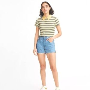 Levi’s 501 cut off hem shorts.